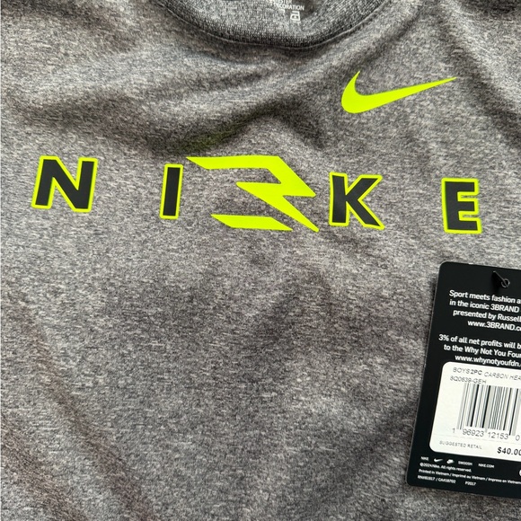 Nike Boys Gray and Black T-Shirt and Shorts - Picture 4 of 6